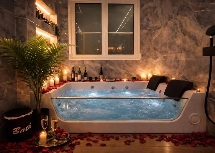 Modern Bohemian Suites Athens -- Avm
